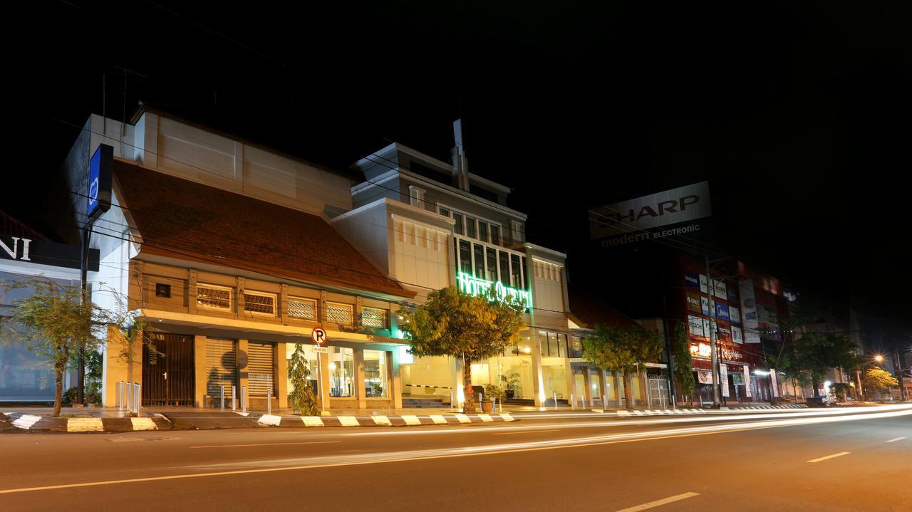 Hotel Quirin Семаранг Екстериор снимка